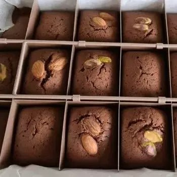 CakeyBakey Non - Stick Cake Baking pan with dividers - Afanaya